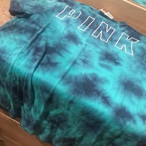 Nwt 19 vs Pink tye dye tee small